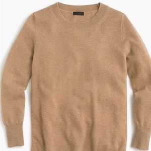 Three quarter sleeve cashmere camel sweater